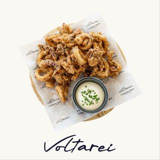 Calamares Fritos con emulsión de lima