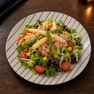 Plato ensalada variada