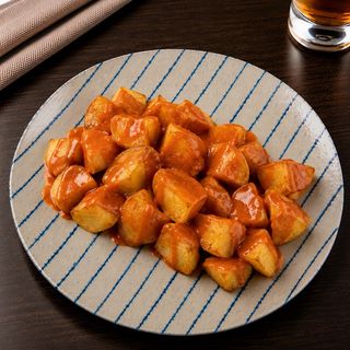 Bravas
