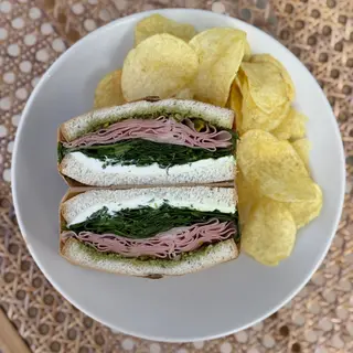 Sandwich mortadella italiana