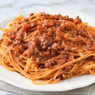 Tallarines casero con salsa boloñesa 