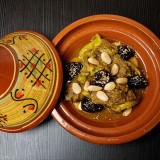 Tajín De Ternera Con Ciruelas