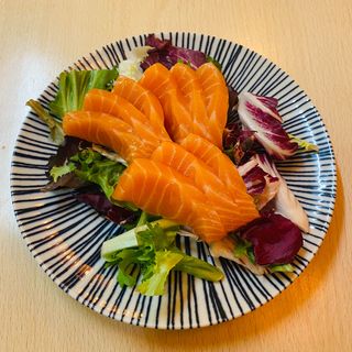 Sashimi de salmón (9 pzs.)