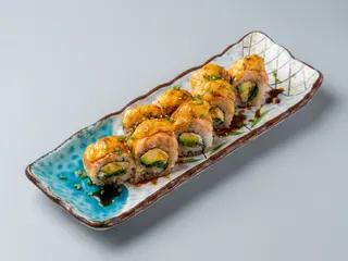 Salmón Cheese Roll 8 Unidades