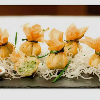 Saquito de langostinos 6u frito （025）