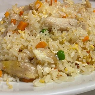 Arroz fritos con pollos