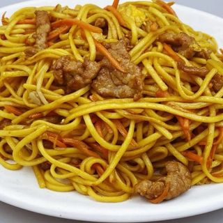 Tallarines con ternera