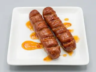 7A. Salchicha de China a la mano 1u