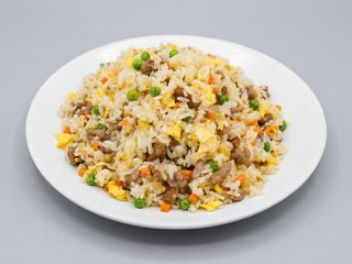 90B. Arroz frito con ternera