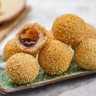 Bolitas de arroz con sésamo 4p