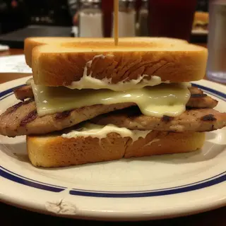 Bocadillo De Lomo Con Queso Y Alioli