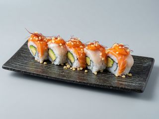 Hotate salmón roll (8 pzs.)