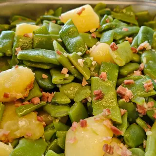 Vainas con patatas y jamón