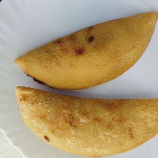 Empanadas de pollo venezolana 1 uds