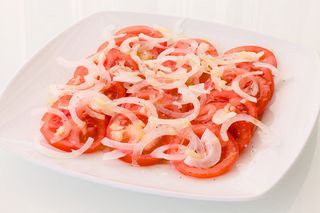 Ensalada de cebolla y tomate