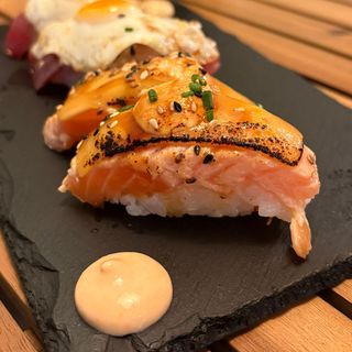Nigiri Salmón Especial De La casa