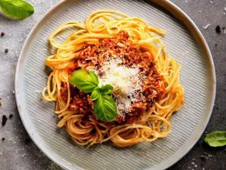 SPAGHETTI BOLOÑESA