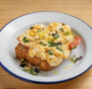 Tosta De Revueltos
