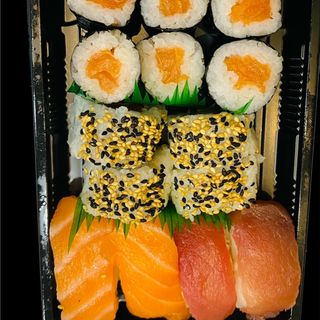 Bandeja de Salmon y Atún(14 Piezas)