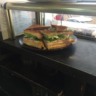 Sándwich especial Héctor