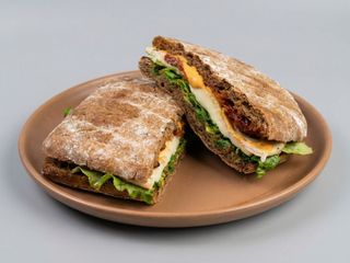 Sándwich de pavo con mozzarella