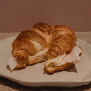 Croissant Relleno