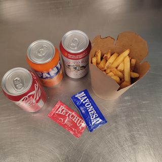 añade patatas y bebida a cualquier producto