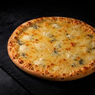 Pizza de cuatro quesos (30 cm.)