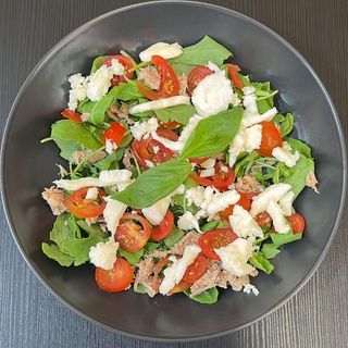 Ensalada de Mozzarella y Atún