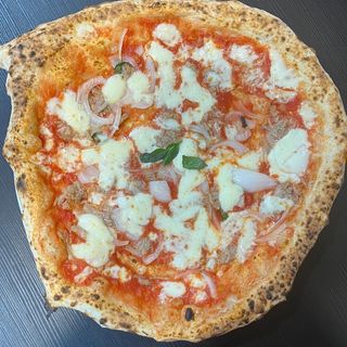 Pizza Tonno