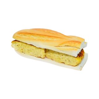 Bocata de tortilla de patata de cebolla (10cm)