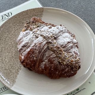 Pistachio Croissant
