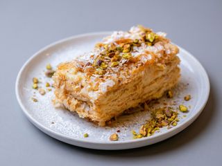 Napoleón de pistacho (ración)