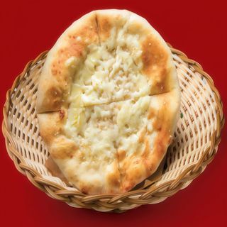 Cheese naan