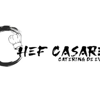 Costillas de cerdo glaseadas sobre cremoso de boniato