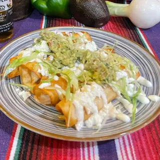 Flautas De Pollo 4 Uds.