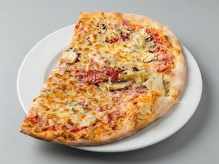 Pizza cuatro estaciones (33 cm.)