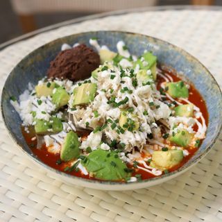Chilaquiles Divociados Con Pollo