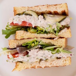 Tuna Crunch Sandwich