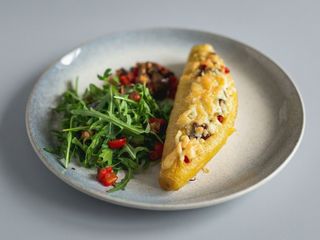 Plátano hervido con vegetales