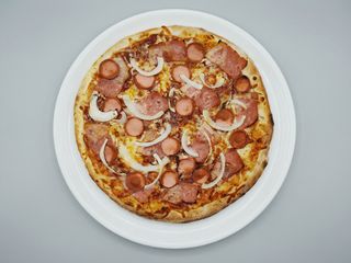 Pizza frankfurt grande