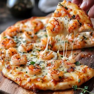 Pizza de gambas al pesto