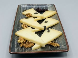 Tapa De Queso Manchego