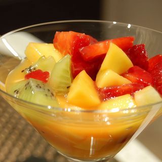 macedonia de frutas naturales