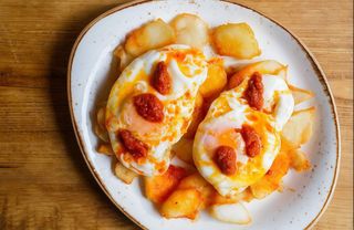 Huevos fritos con sobrasada ibérica