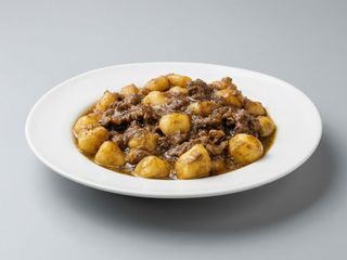 Carrillera de vaca con ñoquis 