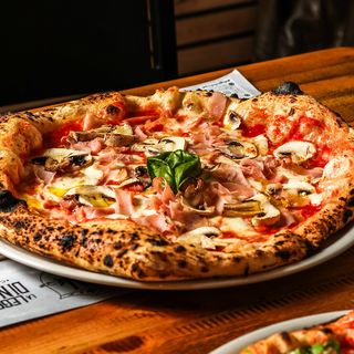 Pizza Prosciuto e Funghi (30 cm)