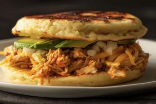 Arepa reina pepiada (1 ud.)