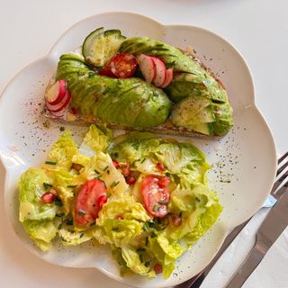 Fresh Avocado Toast