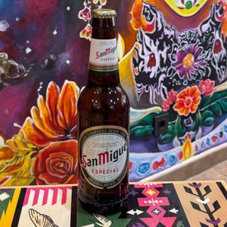 Burrito de tinga 1 kg con botella San Miguel